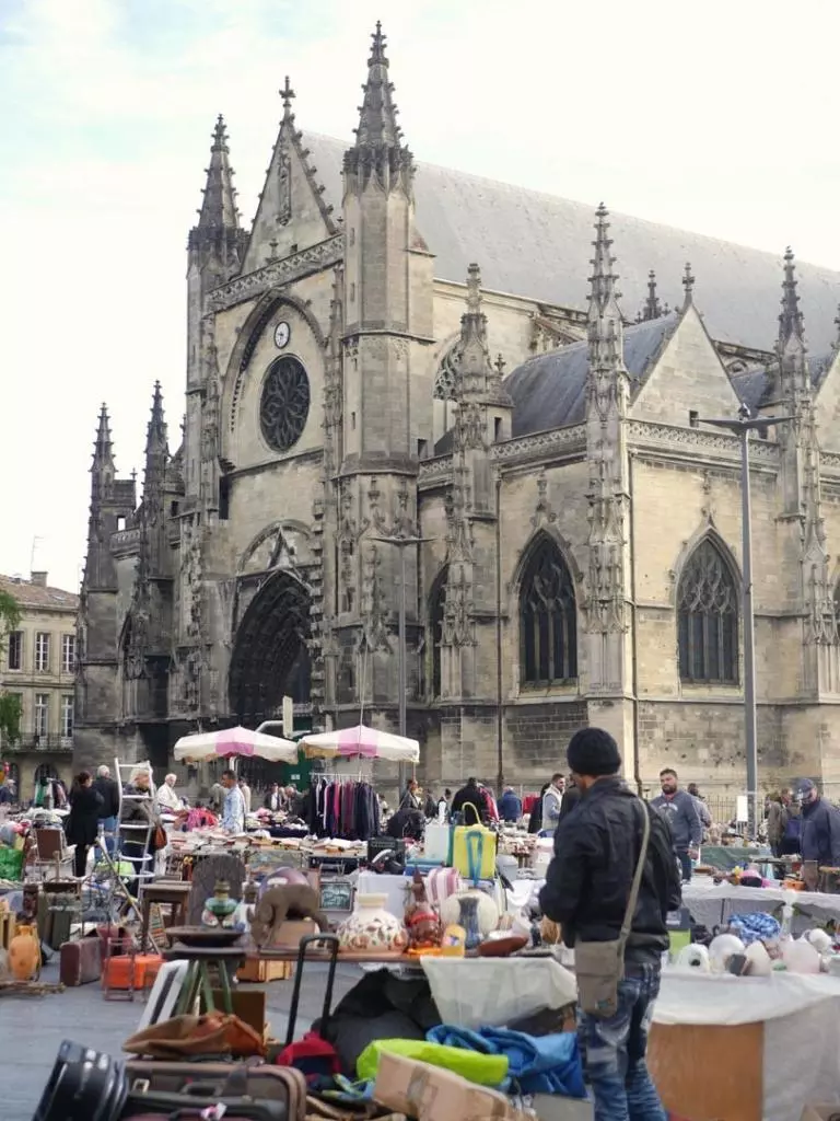 Le marché aux puces de Saint-Michel ©Sara Soulignac