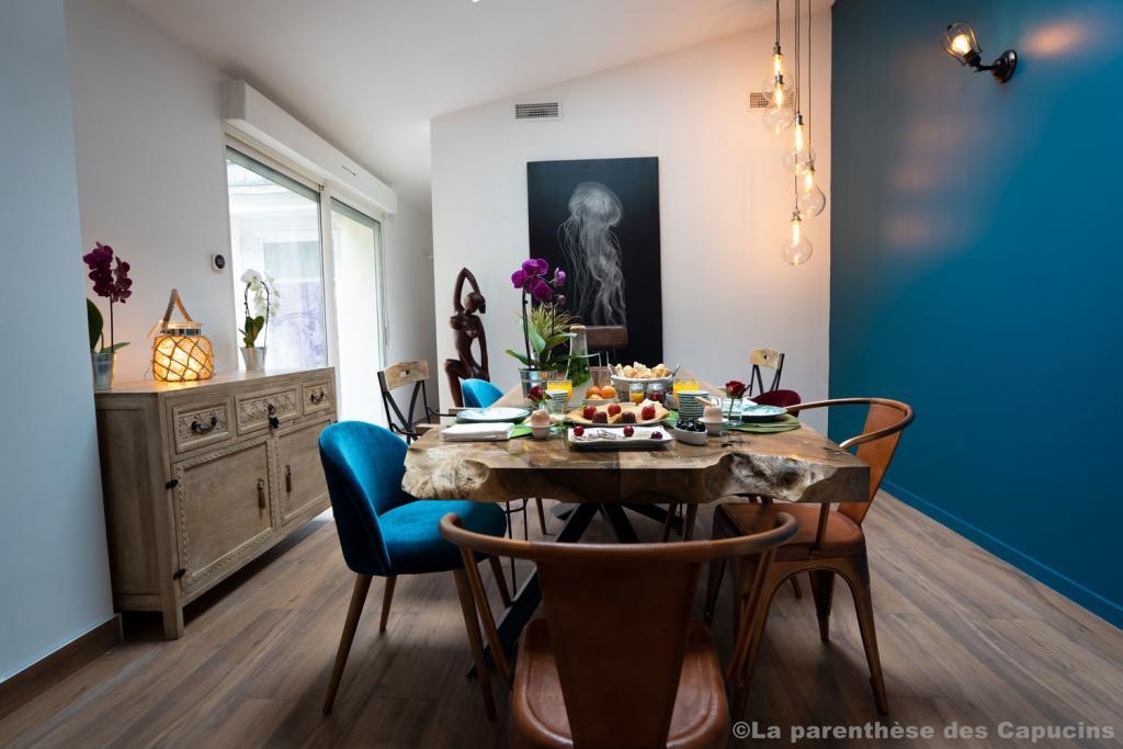 Maison et chambres d-hotes a Bordeaux - La Parenthese des Capucins – Salle du petit dejeuner